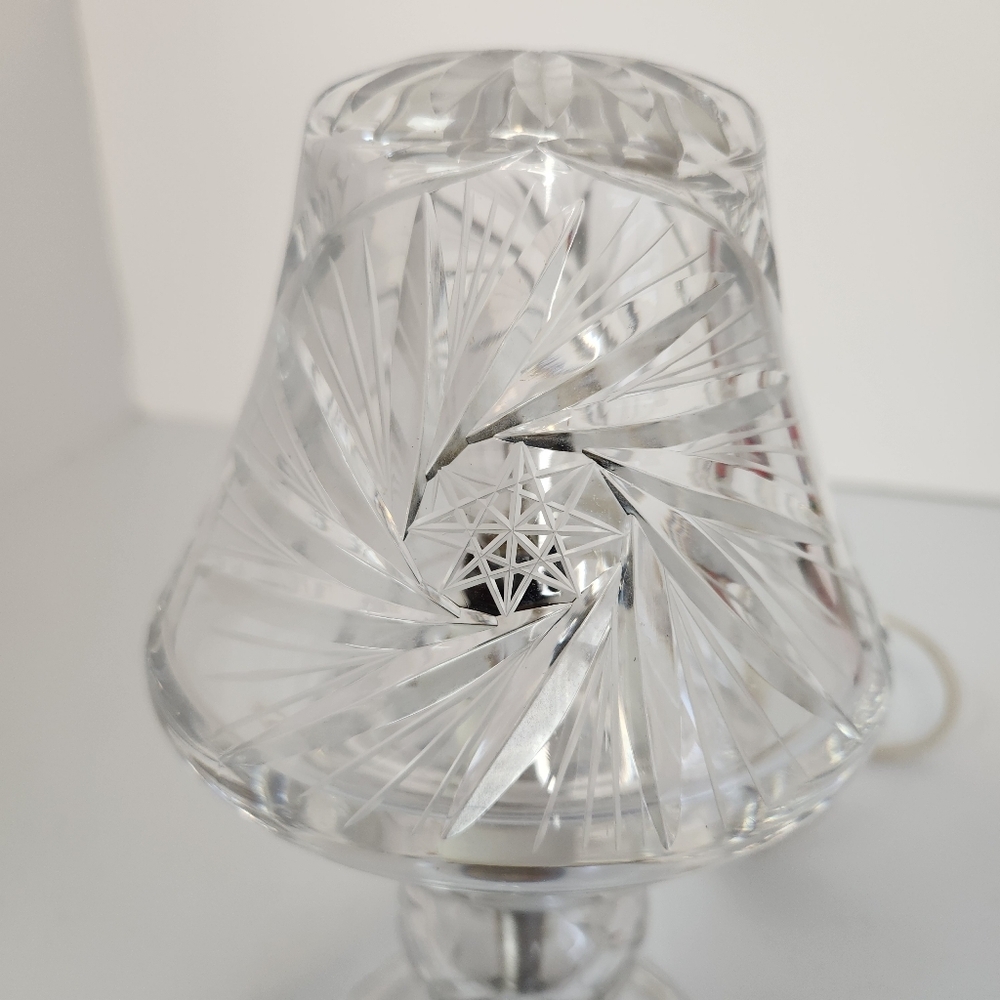 Vintage Cut Crystal Fairy Lamp Pinwheel Patern Czech Bohemian Mushroom Shape - Picture 4 of 10
